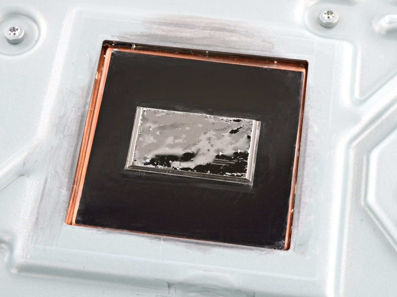 Sostituzione Metallo Liquido PS5 - Thermal Grizzly Conductonaut