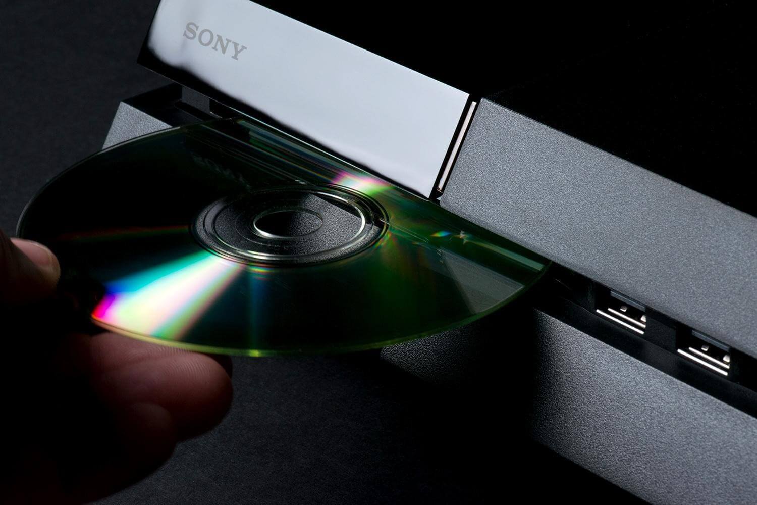 Riparazione PS4 che espelle il disco da sola